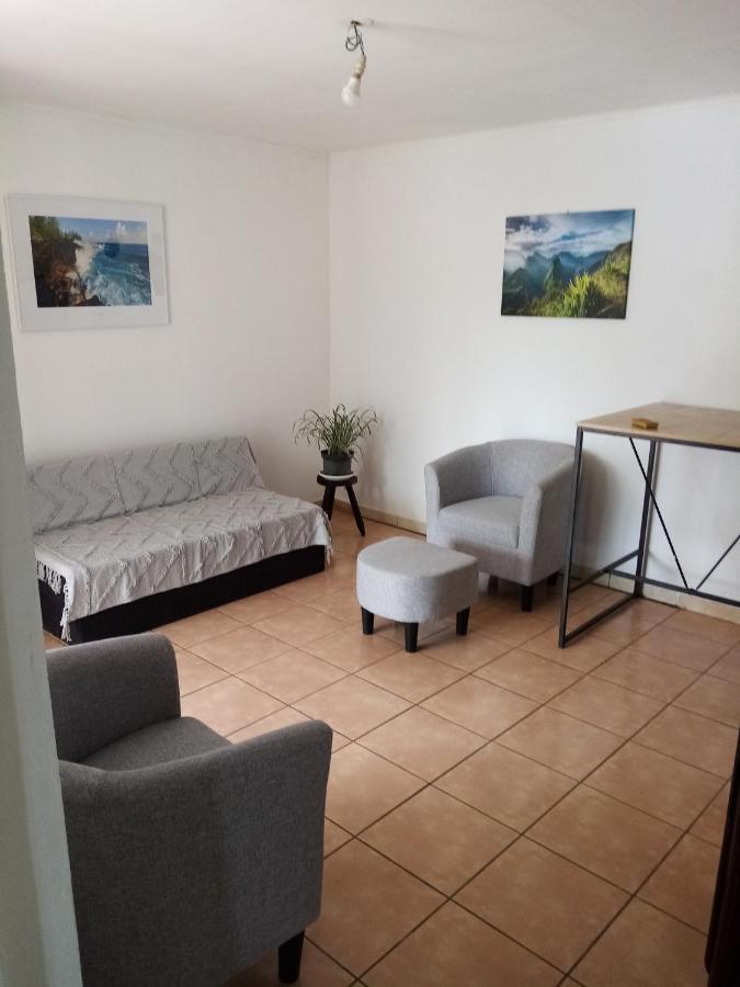 Meuble Le Manguier Apartment Saint Pierre Luaran gambar